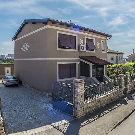 Diegos Apartments 普拉 外观 照片
