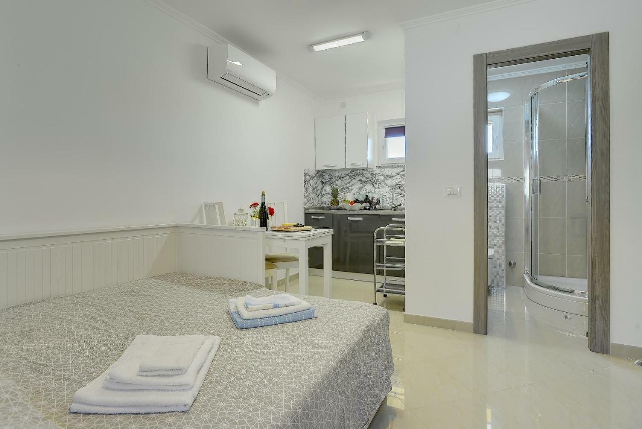 Diegos Apartments 普拉 外观 照片